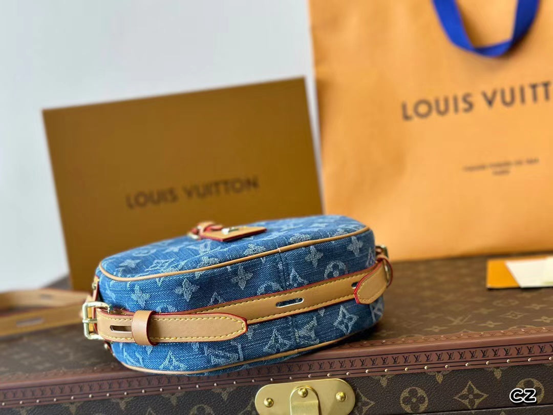 LV M52294#  Lady's handbag with box