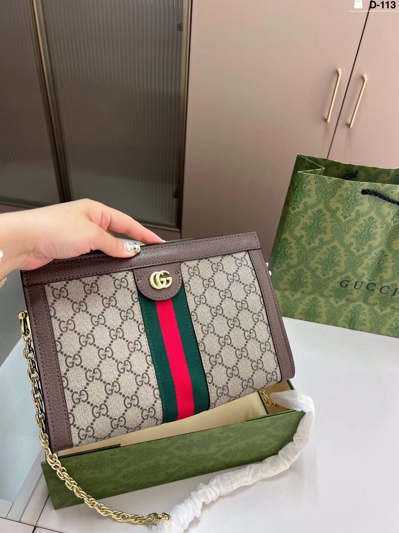760243-96WT-8745#  Lady's handbag with box