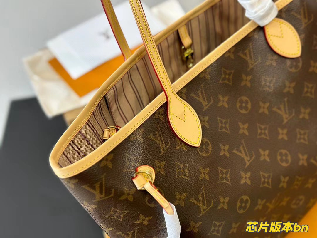 LV M41177#  Lady's handbag with box
