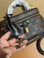 30# LV M47125# Makeup bag