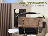 NM99481#  Lady's handbag with box