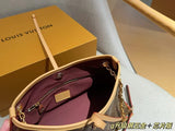 LV M46203#  Lady's handbag with box