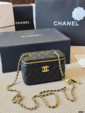 AO 22198#  Lady's handbag with box