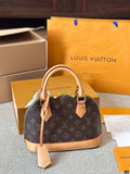 LV 681111#  Lady's handbag with box