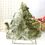 calcite specimen ornaments lt looks particularly beautiful with ultraviolet reaction