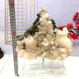 calcite specimen ornaments lt looks particularly beautiful with ultraviolet reaction