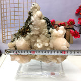 calcite specimen ornaments lt looks particularly beautiful with ultraviolet reaction