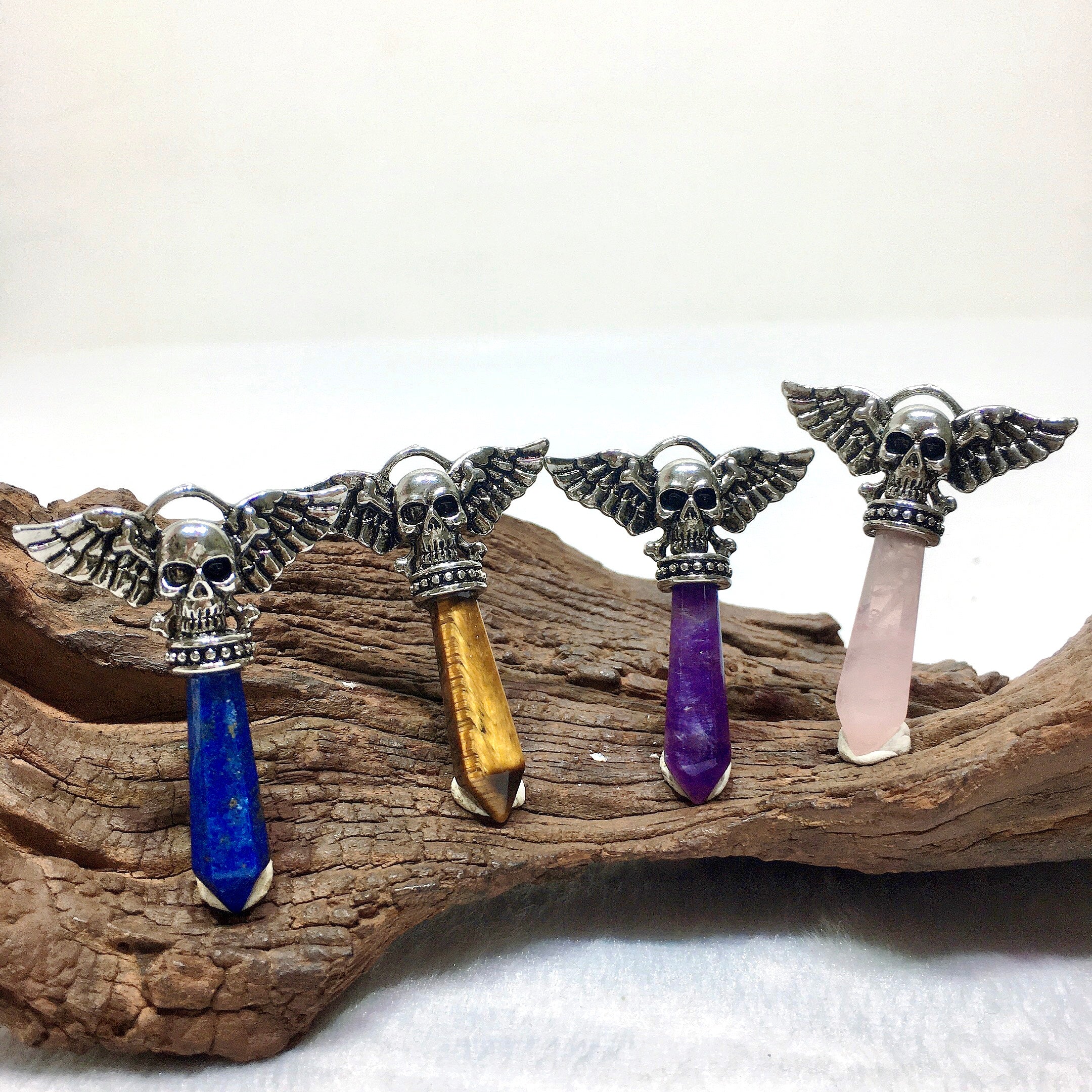 all kinds of sukll pendant
